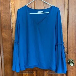 Q&A Teal Polyester Bell Sleeve Blouse
